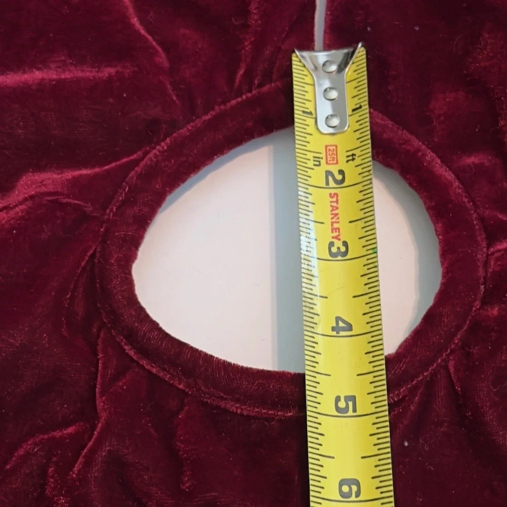 Burgundy Velvet Beaded Christmas Tree Skirt Embroidered Trees Gold Trim 53 Inch